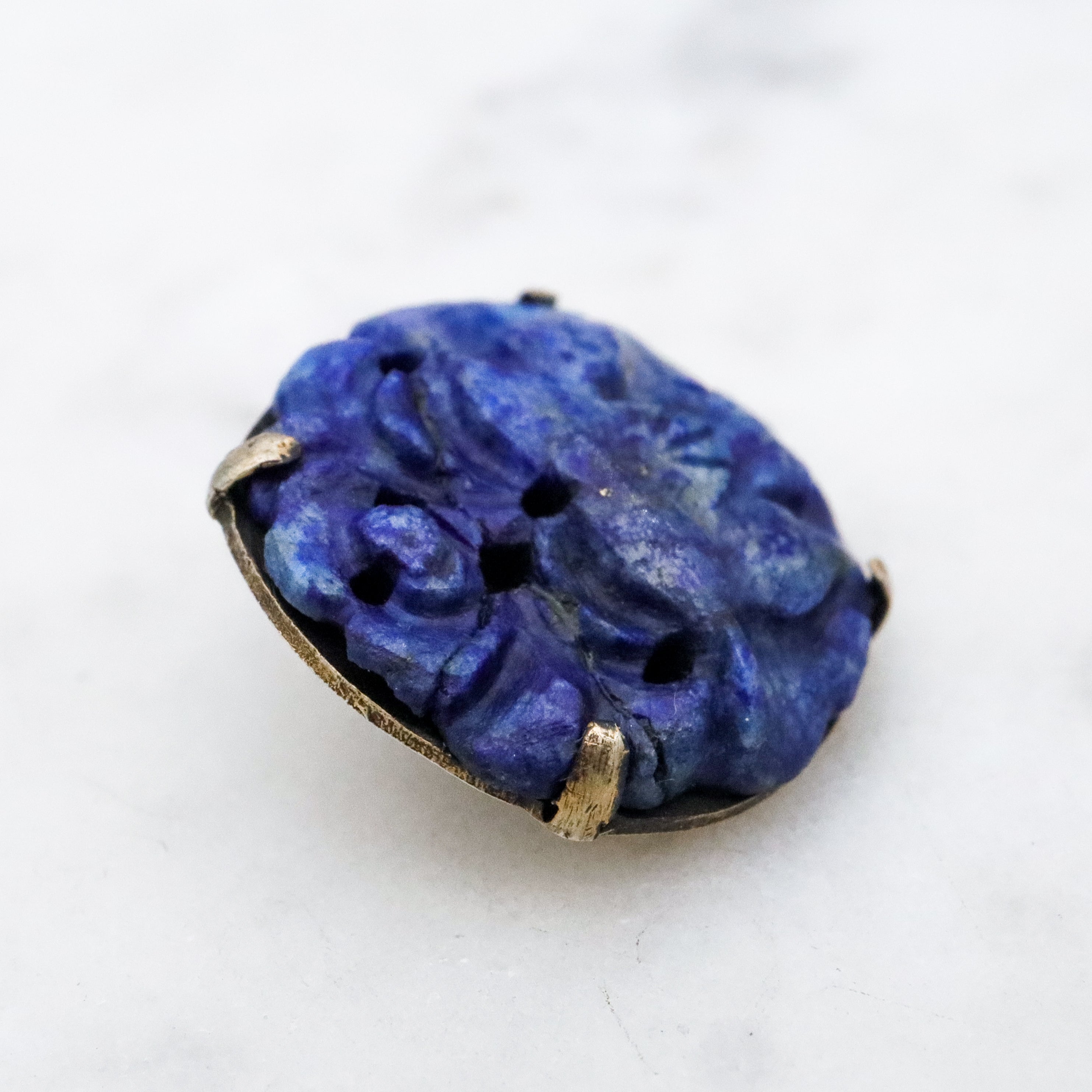 Antique Art Deco Chinese carved lapis silver button